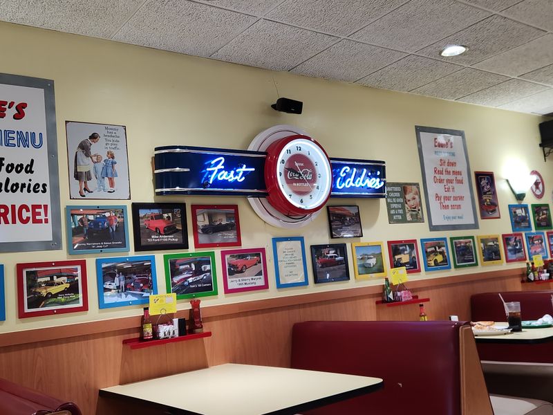 Authentic 1950s Atmosphere That Transports You Back In Time