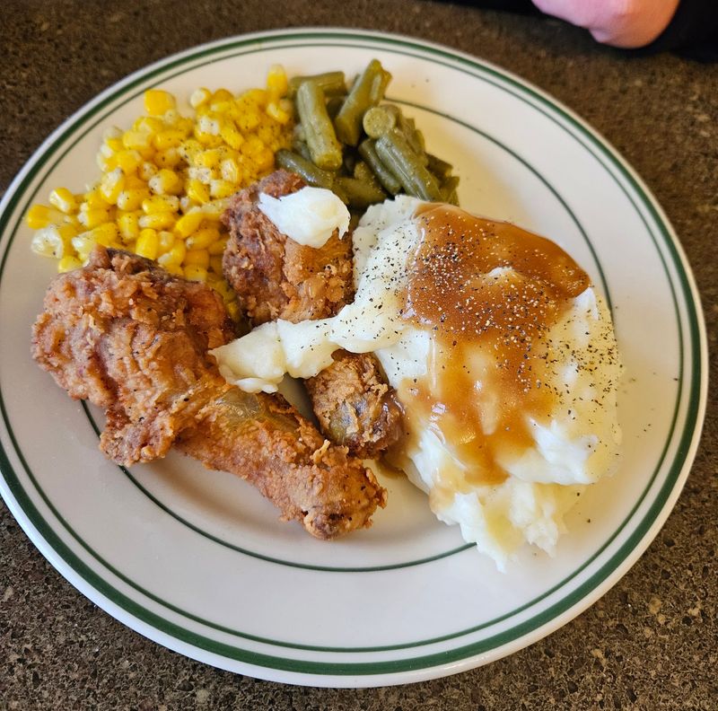 The Famous Fried Chicken That Starts Conversations