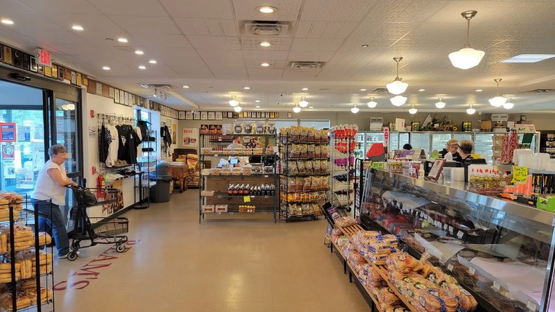 Friendly, Old-School Service