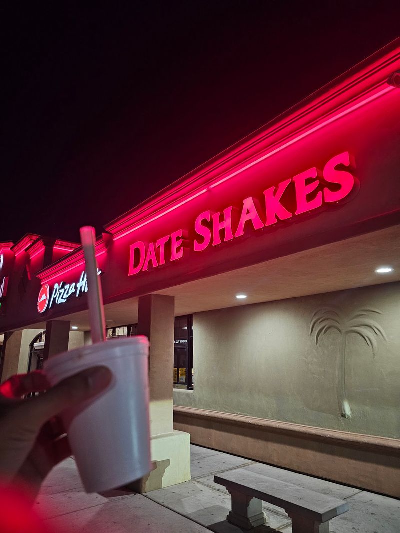 The Famous Medjool Date Shake