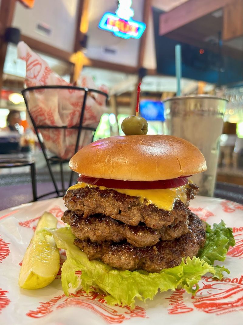 The Famous One-Pound Burger Challenge