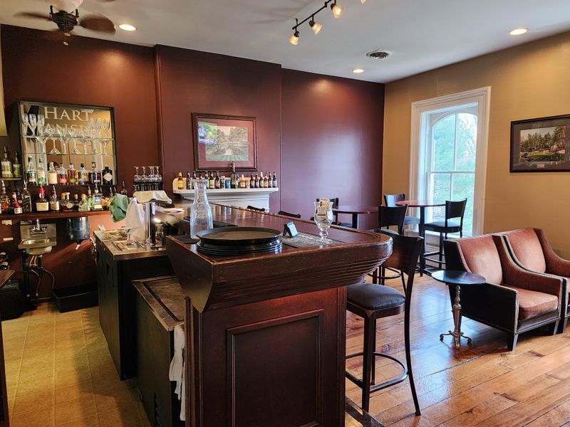 Hart Mansion Restaurant, Minerva