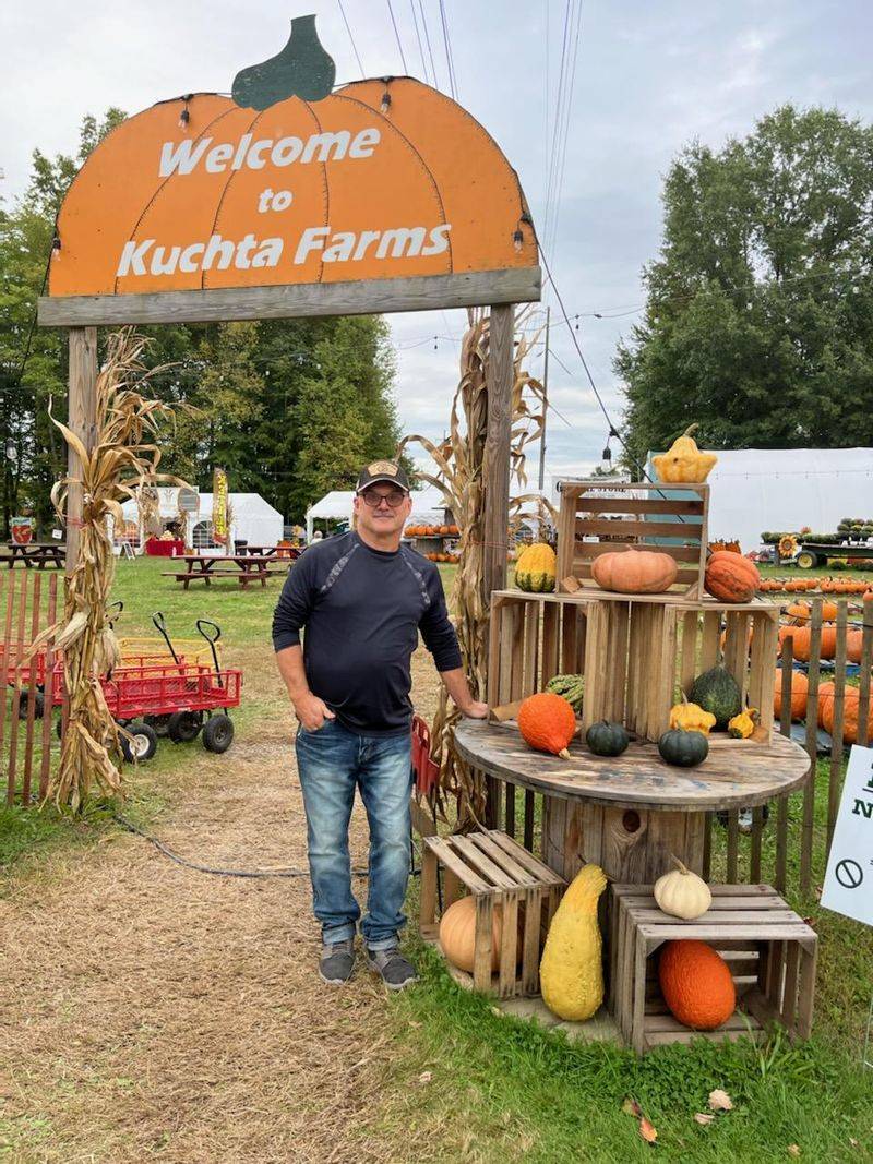 The Farm Behind The Fall Fun The Farm Behind The Fall Fun