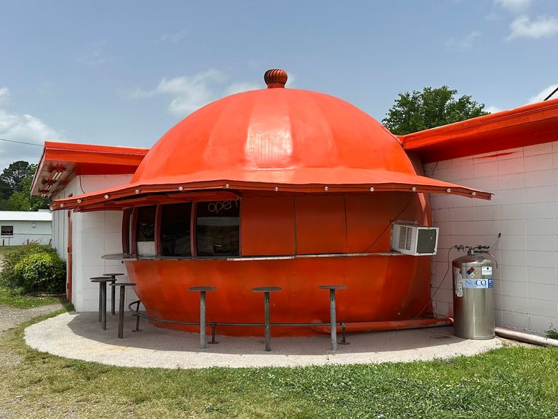 Mammoth Orange Cafe, Redfield