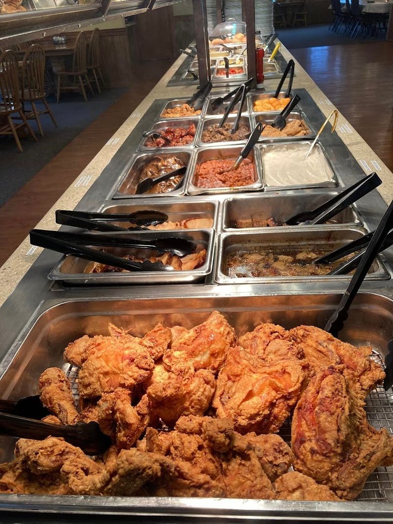 A Buffet That Feels Like Thanksgiving Every Single Day