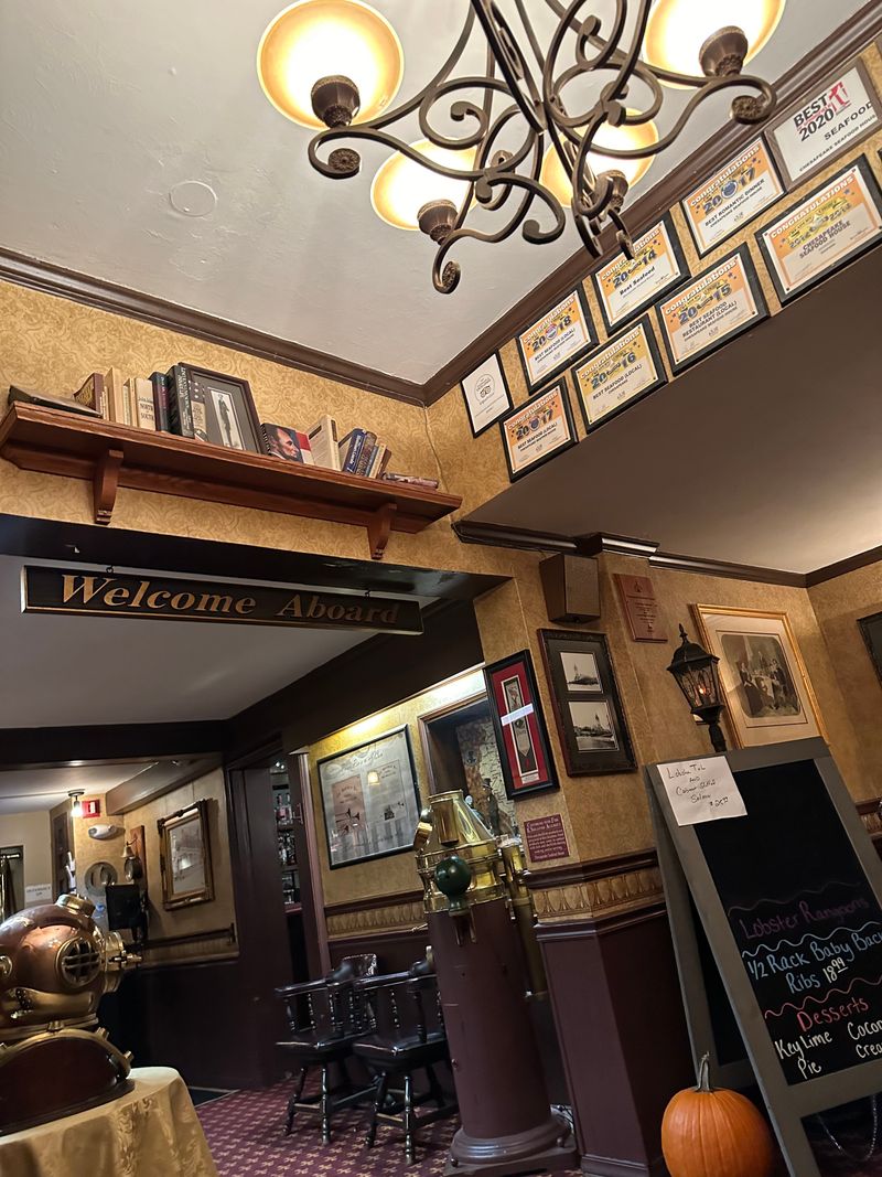 Chesapeake Seafood House, Springfield 