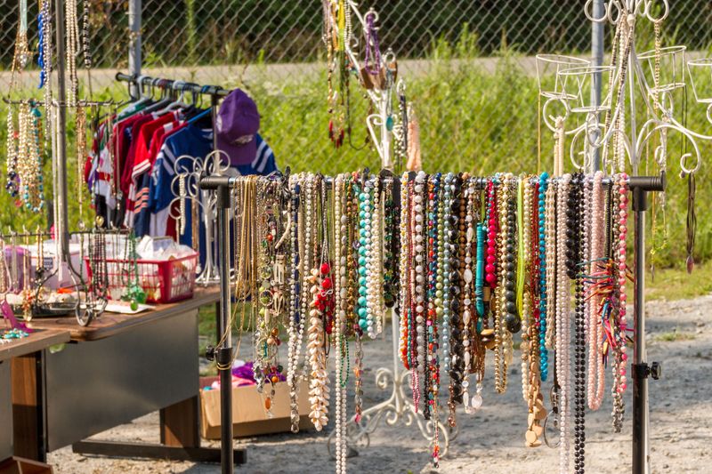 When To Visit The Pratt Road Flea Market