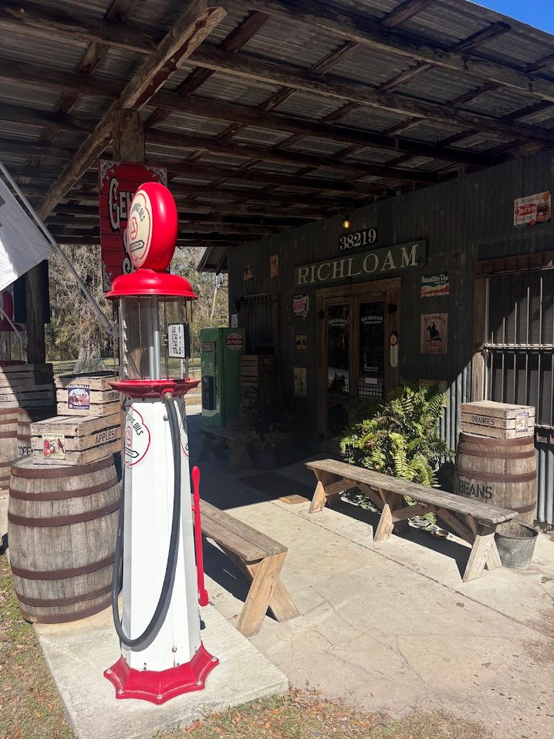 A Working Refrigerator From The 1930s Is Still On The Premises