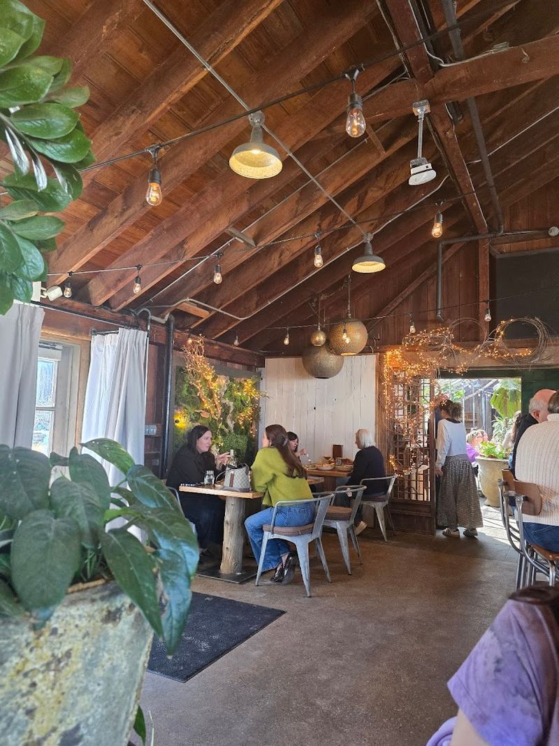 Private Dining Tents And Cabins Add A Unique Twist