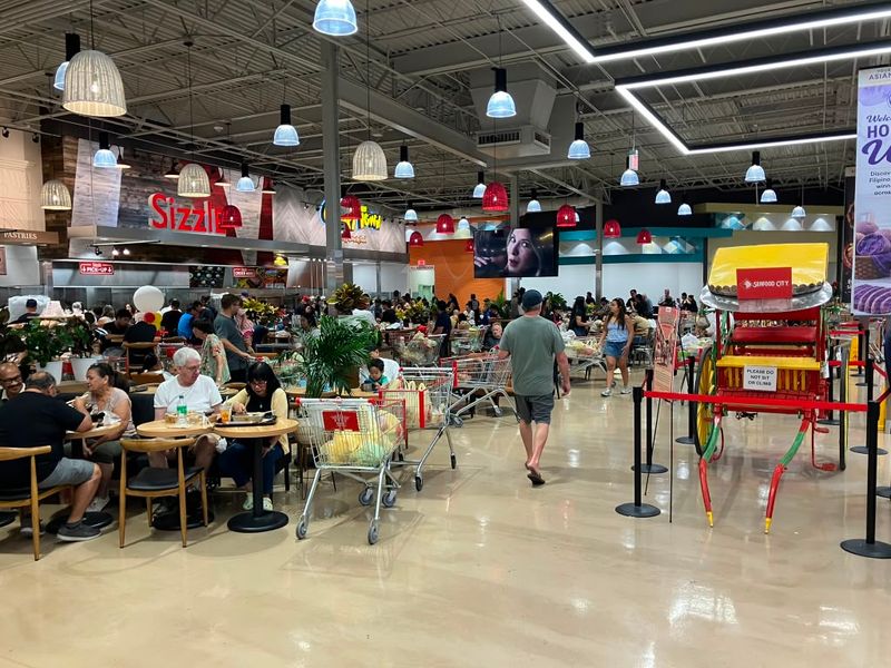 The Food Hall Turns Grocery Shopping Into A Full Meal The Food Hall Turns Grocery Shopping Into A Full Meal