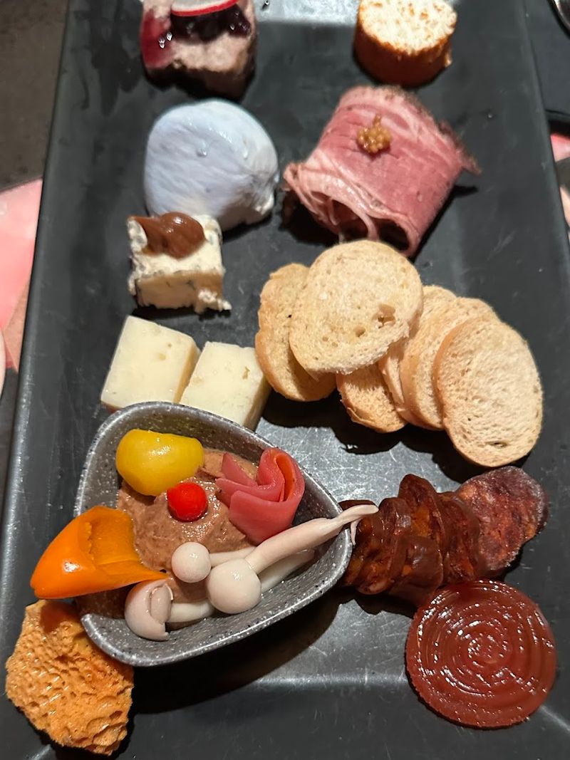The Food Options: Small But Flavorful