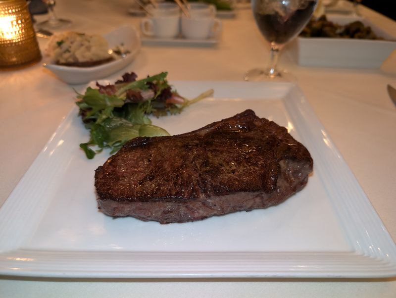 The Republic Steakhouse – College Station