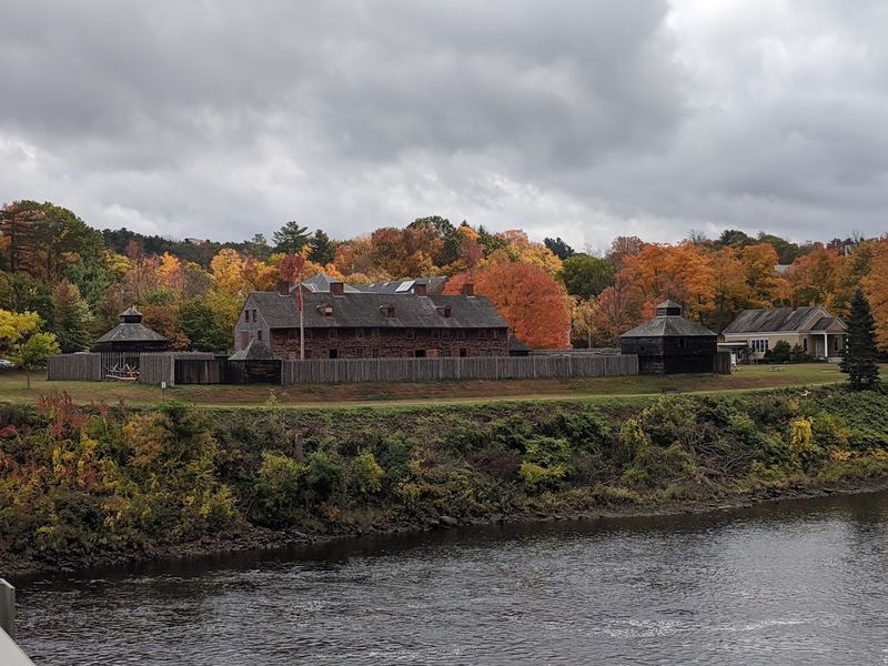 The Fort's Stunning Setting 
