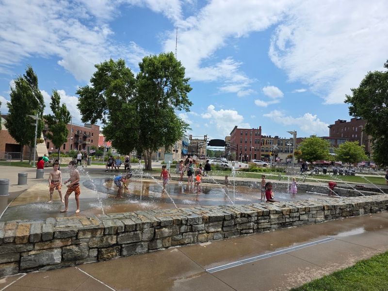 The Fountain That Beats The Heat The Fountain That Beats The Heat