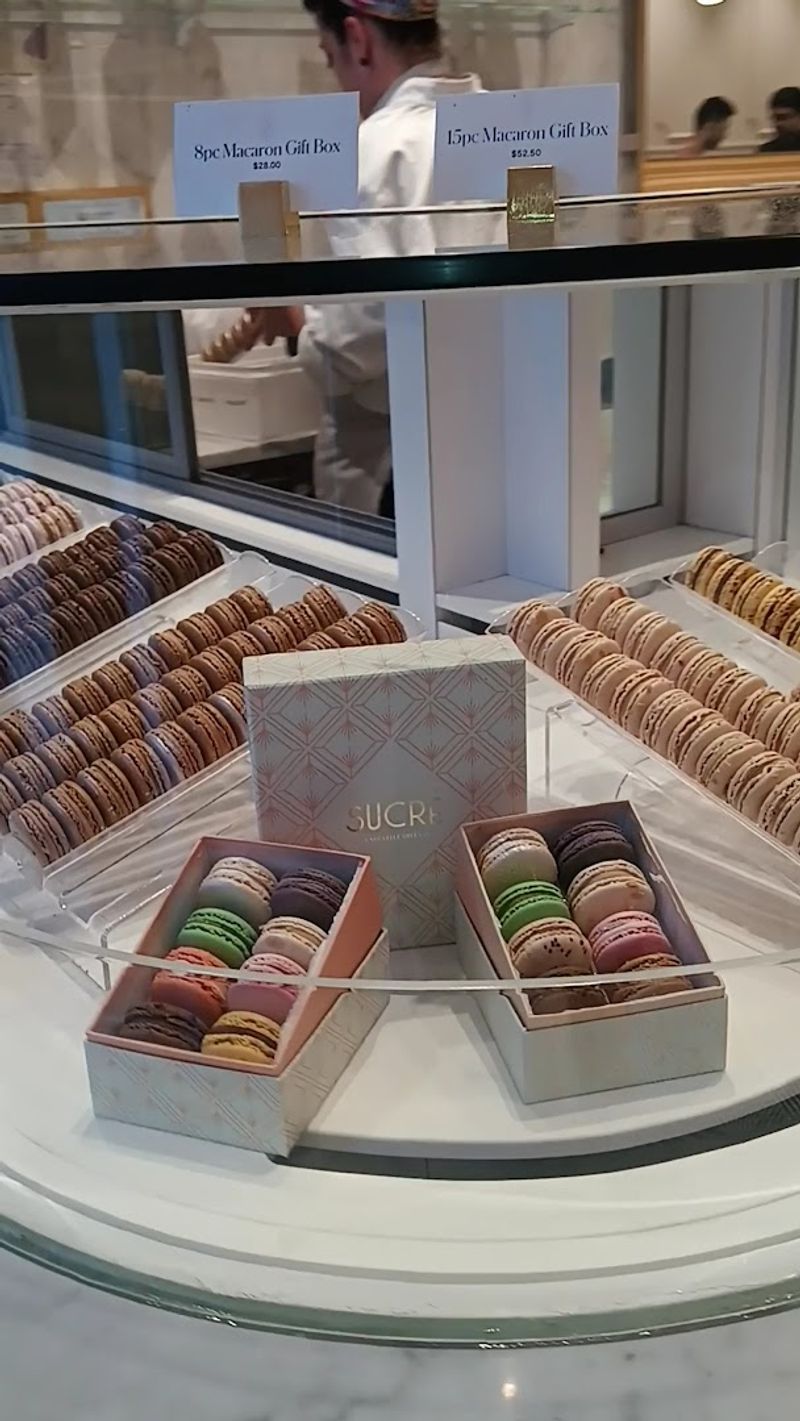The French Macarons Everyone Craves