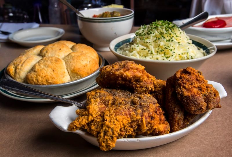 The Fried Chicken At This Colorado Ranch Restaurant Has People Talking For Good Reason