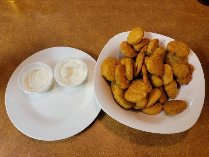 The Fried Chicken That Makes People Drive For Miles