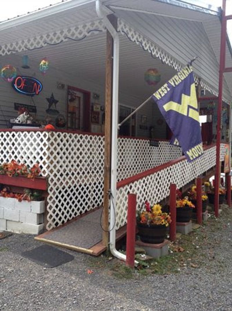 A Diner With Mountain Roots