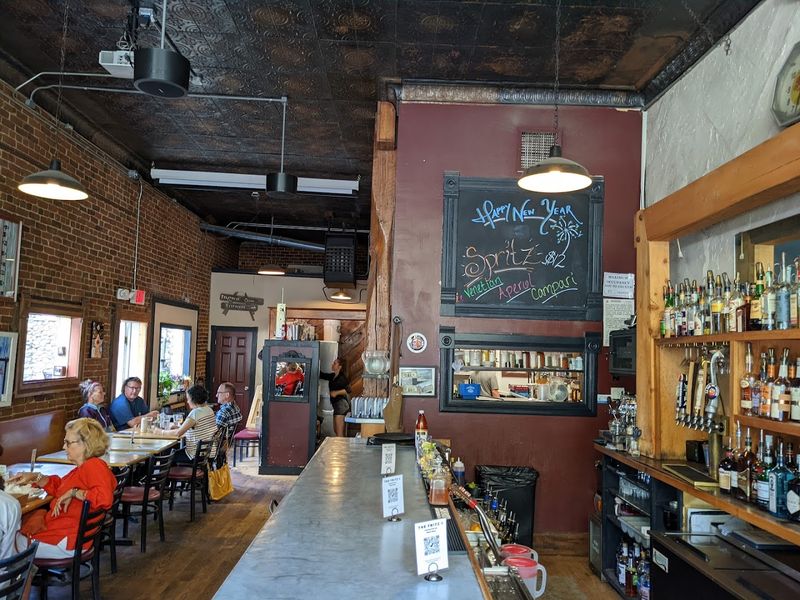 The Fritz, Salida