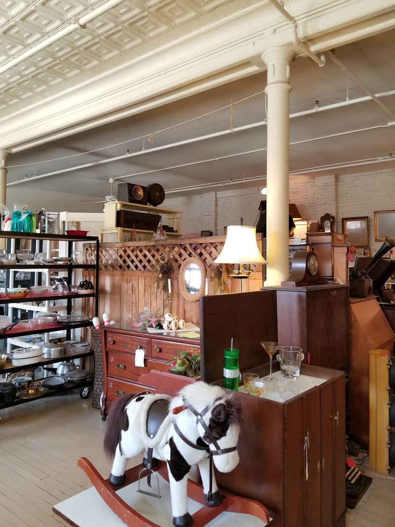 The Galesburg Antiques Mall Co The Galesburg Antiques Mall Co