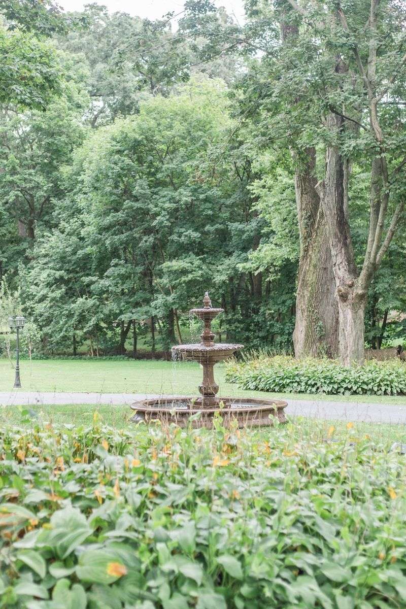 The Gardens Steal the Show