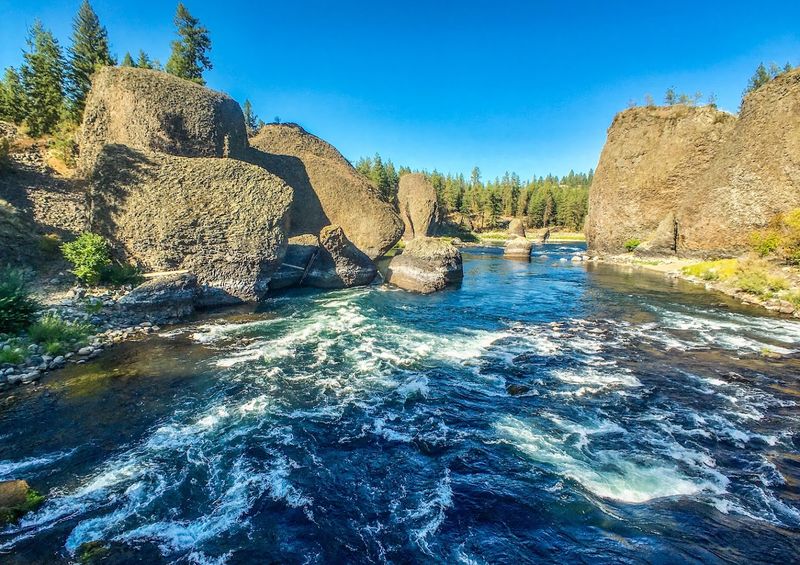 The Geology Behind The Name: Basalt Formations Worth Studying