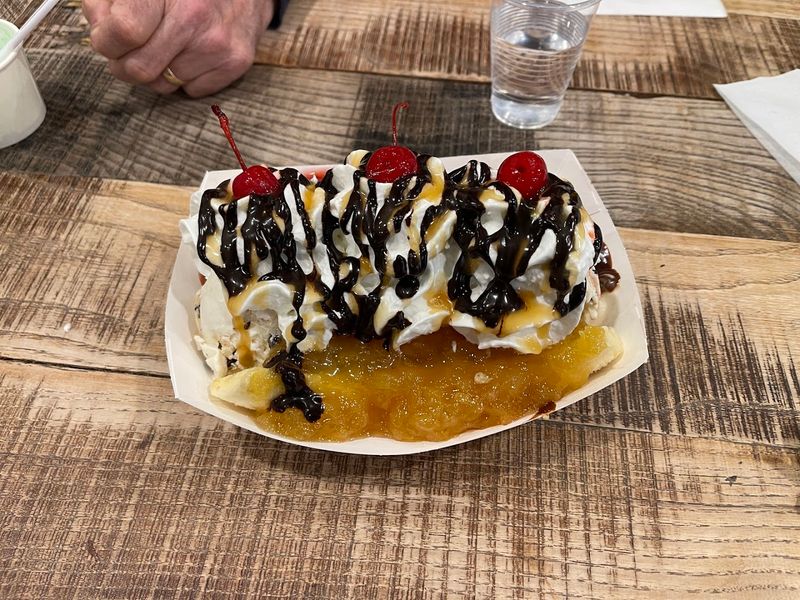 The Giant Banana Split 