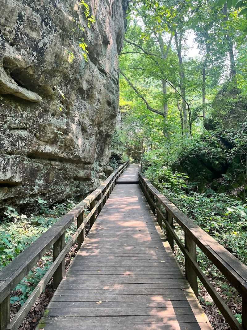 The Giant City Nature Trail