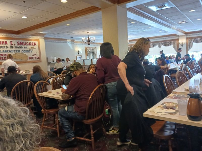 Dinner Theater and Entertainment Options