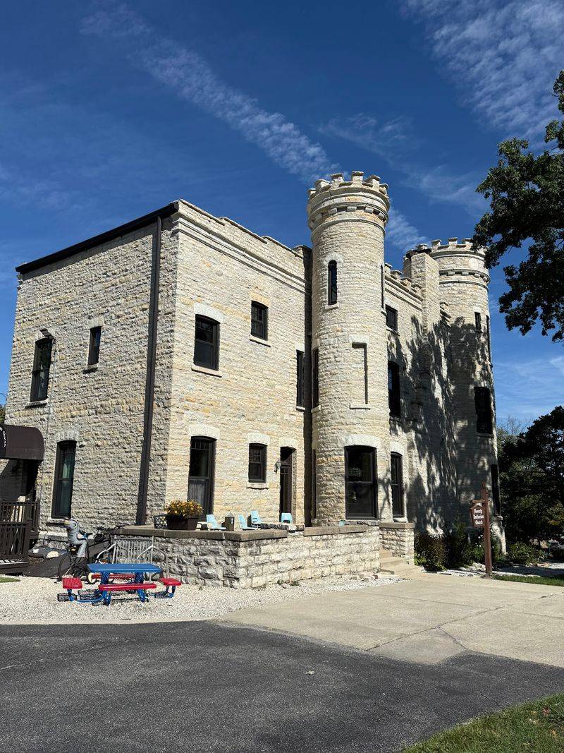 The Givins Castle, Chicago