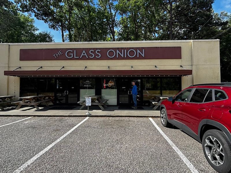 The Glass Onion, Charleston