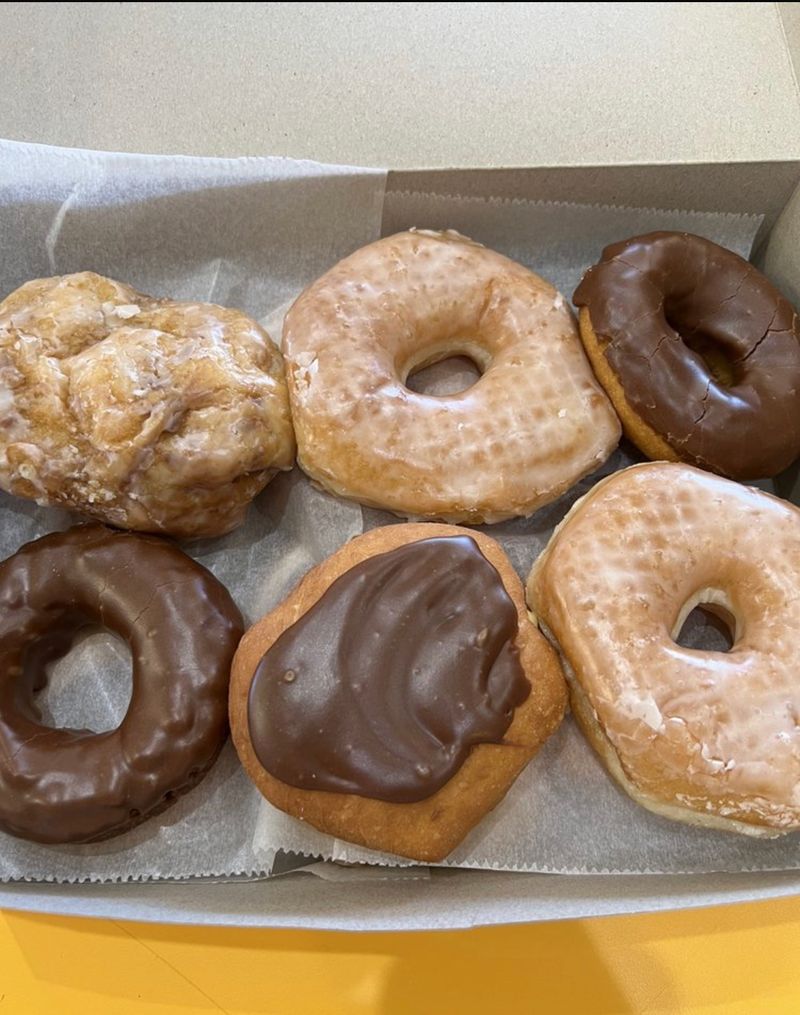 The Glazed Raised Donut That Started The Buzz