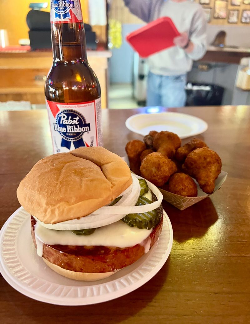 G&R Tavern – Waldo