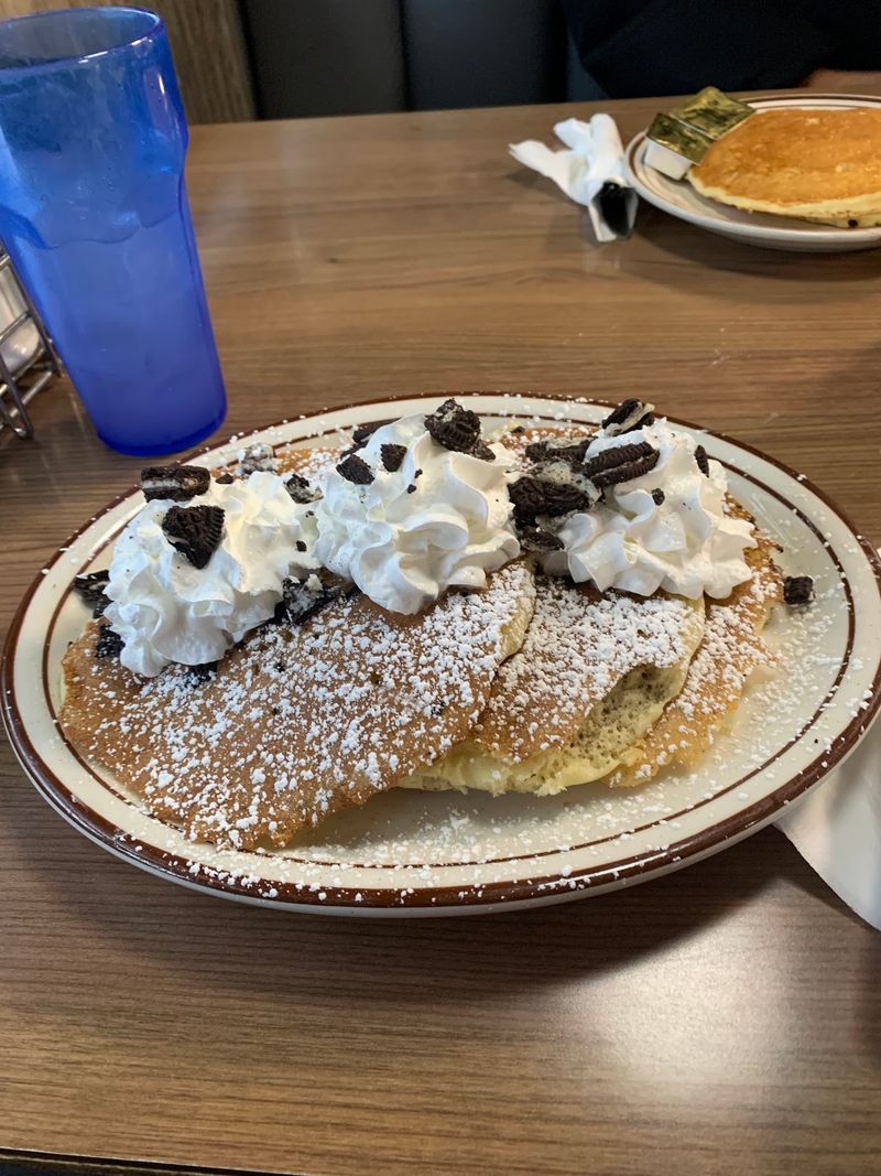 The Golden Pancake House (Centralia) The Golden Pancake House (Centralia)
