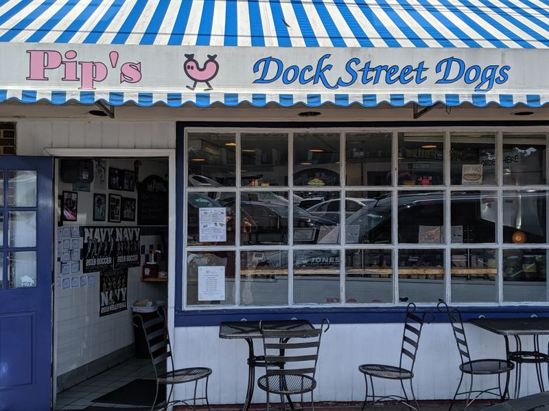 Pip’s Dock Street Dogs