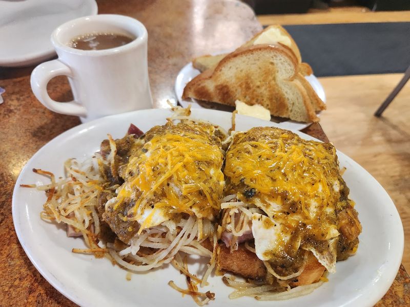 The Green Chili Deserves Its Own Crown
