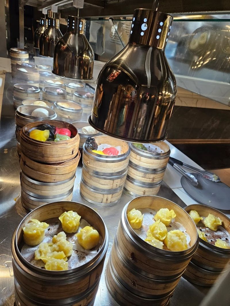 Dim Sum and Sushi Sections Deliver Surprising Quality