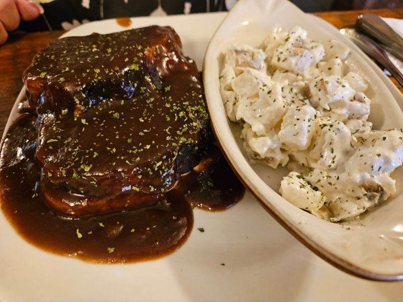 New Boston Inn – Sandisfield