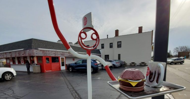 The Ground Beef Taco At This Wisconsin Drive-In Is So Delicious, You’ll Tell Everyone You Know
