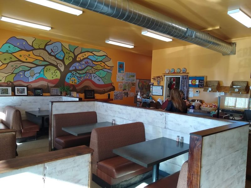 Planning Your Visit: Families, Couples, And Solo Travelers All Land Well Here