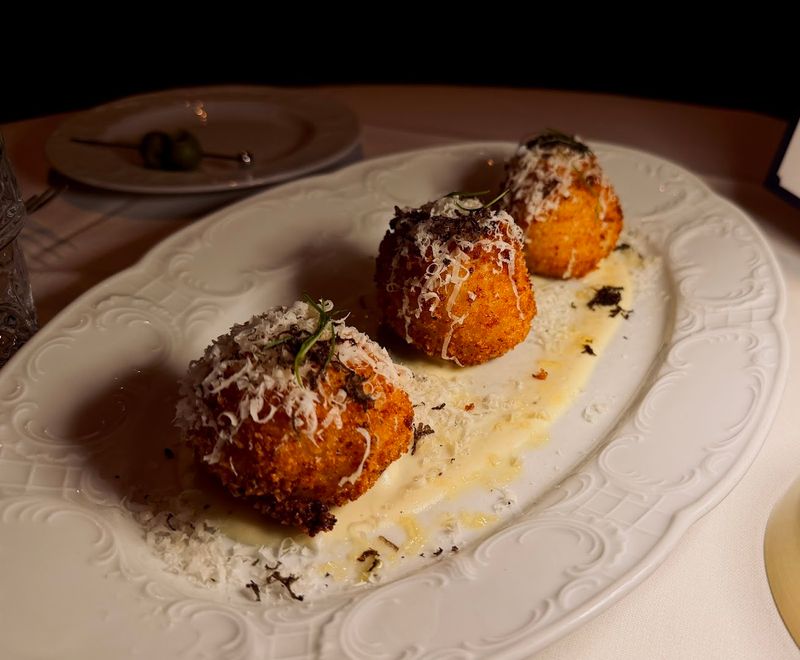 Appetizers Worth Ordering Before You Even Think About the Pasta