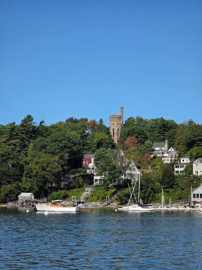 The Harbor That Locals Love To Overlook The Harbor That Locals Love To Overlook