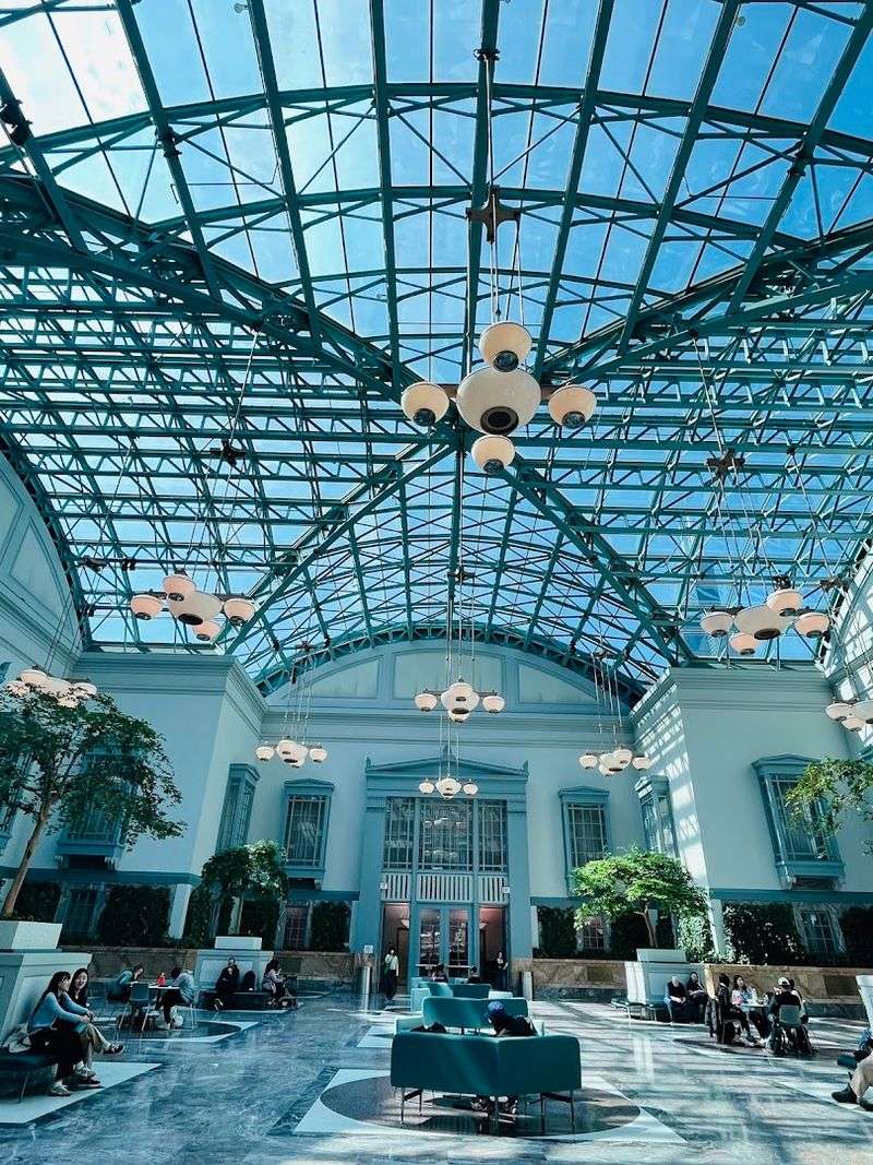 The Harold Washington Library Center