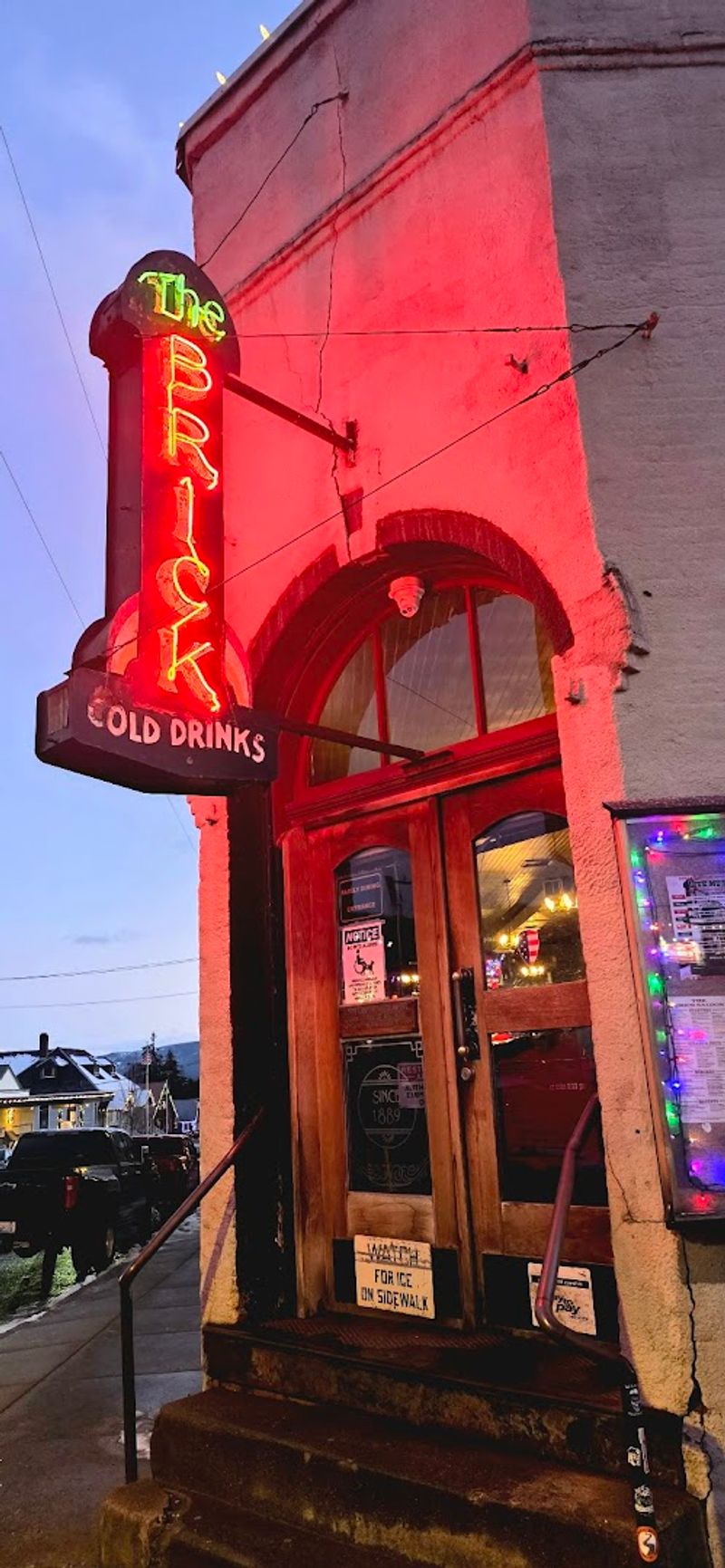 The English Back Bar And Its Mysterious Energy