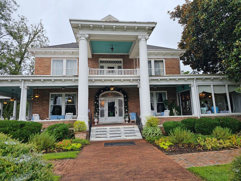 The Historic Green Manor Restaurant