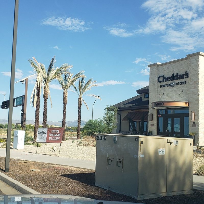 Cheddar’s Scratch Kitchen