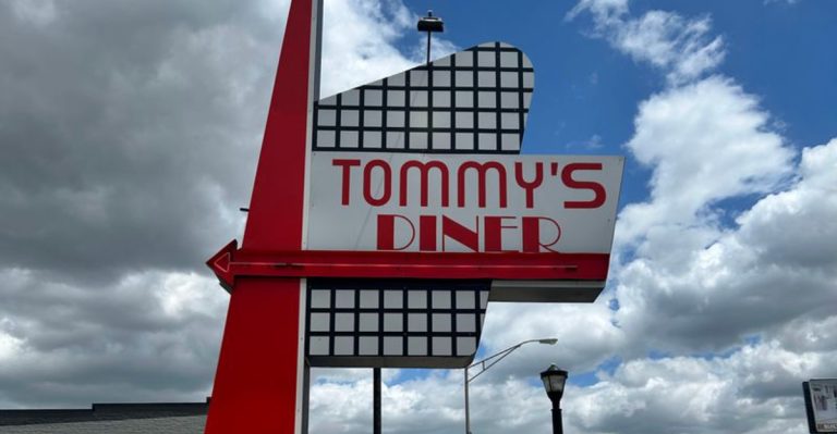The Hole-In-The-Wall Ohio Breakfast Joint Locals Say Has Coffee That Tastes Just Like Home