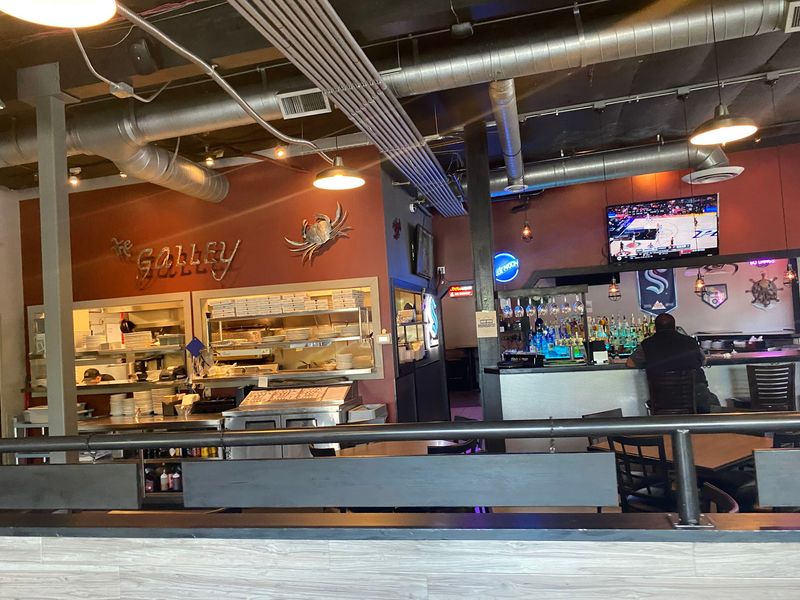 The Hook Seafood Broiler