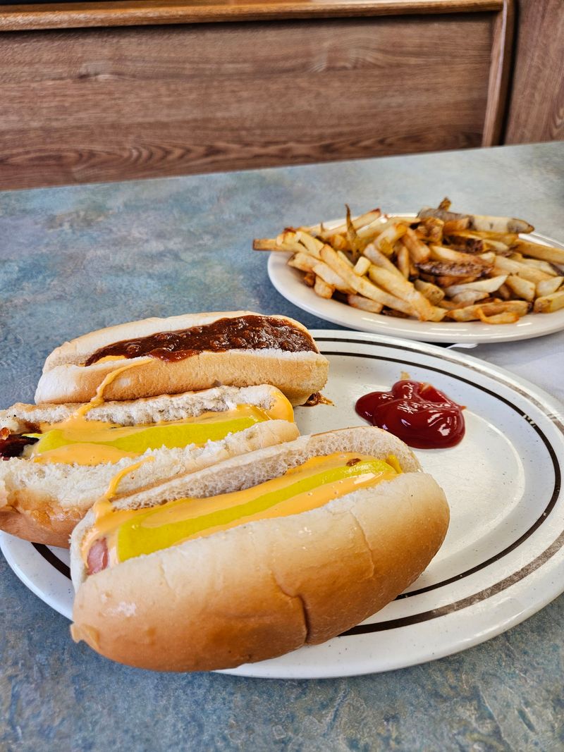 Hot Dog Shoppe – Warren