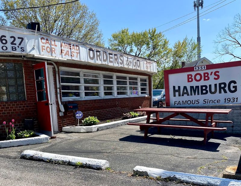 A Spot That Has Brought Generations of Families Together Over Burgers